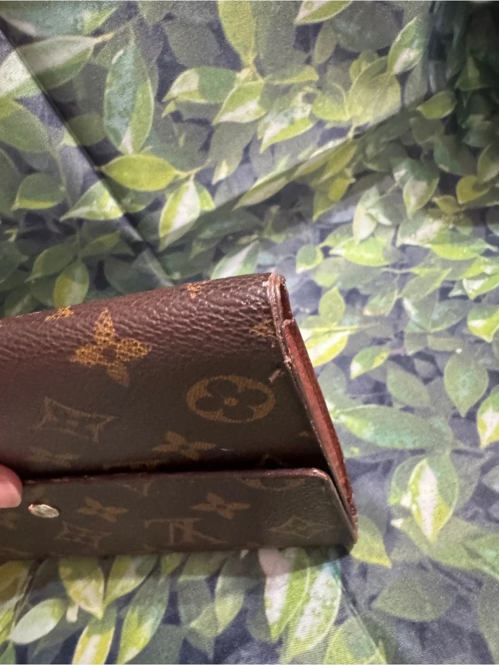 Louis Vuitton Monogram Pochette Passport Trifold Wallet